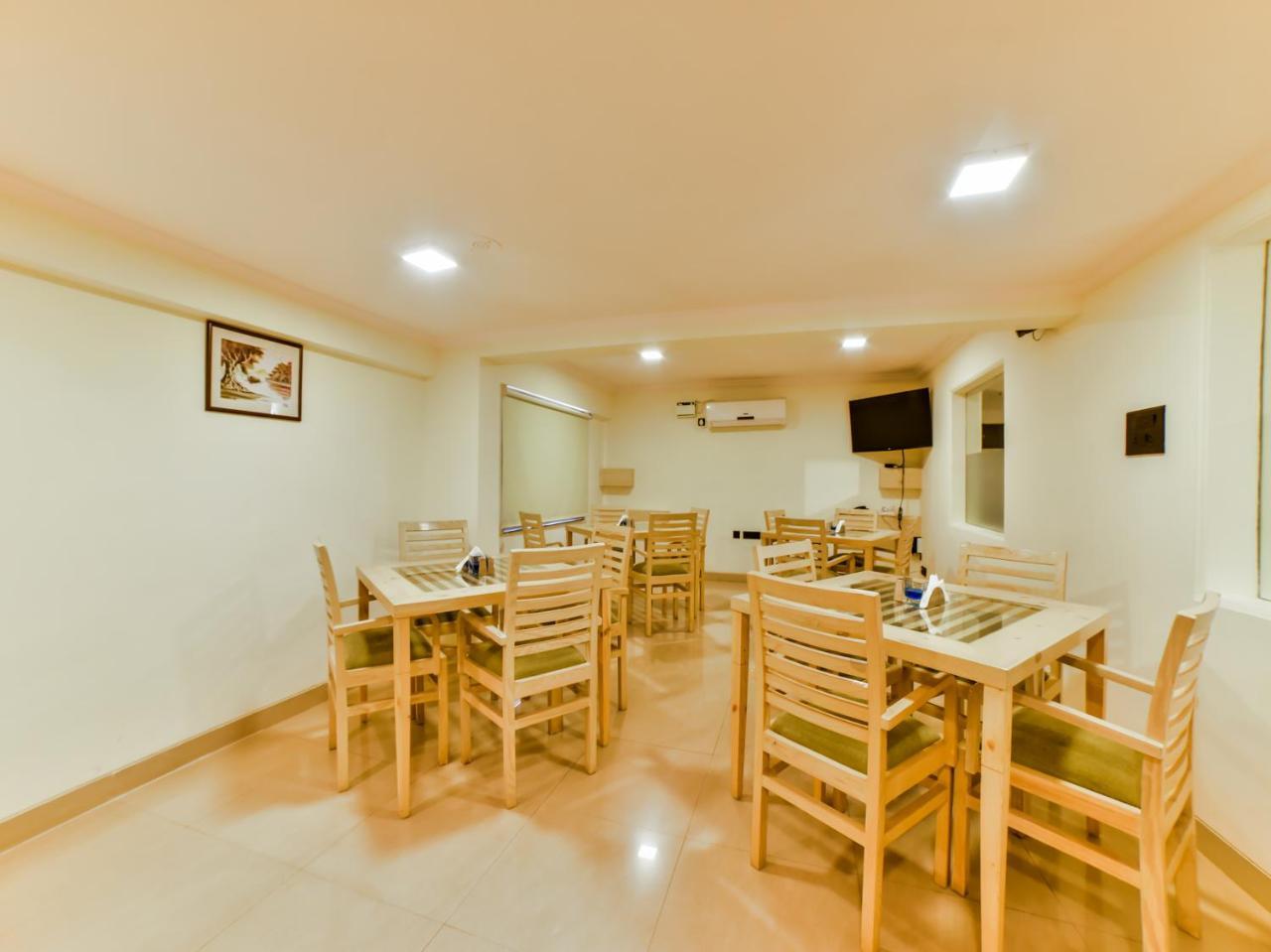 Pramila Court 3*